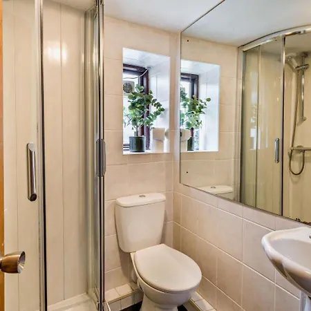 Semesterbostad Quarter Deck